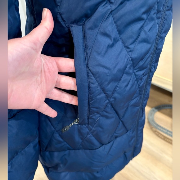 MOOSEJAW Women's Hooded Midlength Quilted Down Puffer Jacket MED - Picture 5 of 14